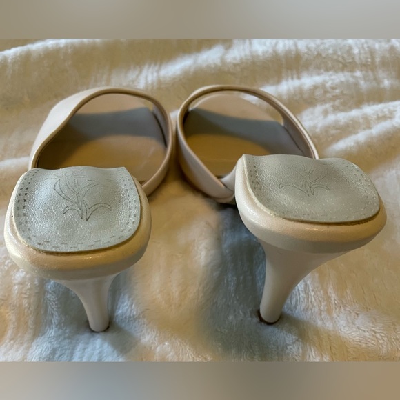 Nude ZUQIN Women Peep Toe Stiletto High Heels Size 8 Worn Once - Picture 3 of 4